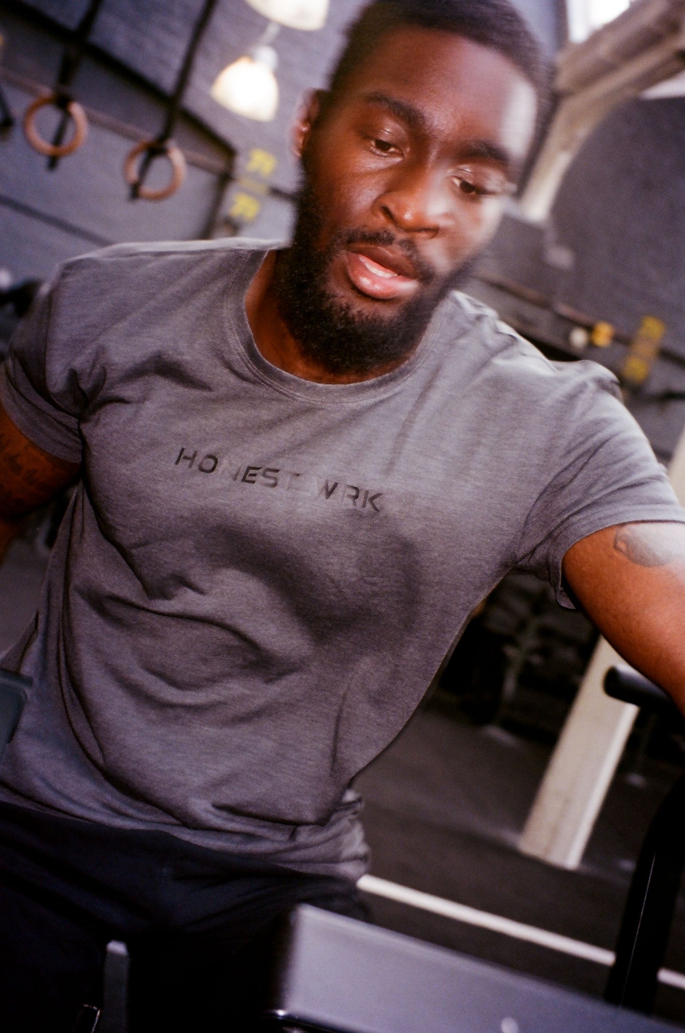 HONEST CHARCOAL T-SHIRT